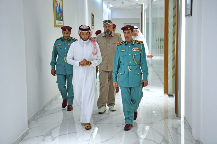 الشيخ أحمد بن حشر آل مكتوم يشيد بنادي الشرطة للرياضة والرماية