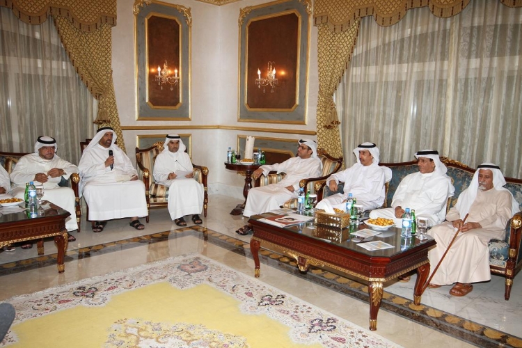 المشاركون في مجلس سالم بن أحمد النعيمي ضرورة تنمية فكرة احترام الرأي الآخروالنقد البناء