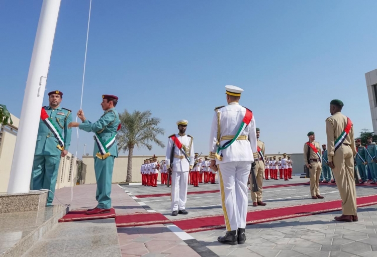 شرطة عجمان  تحتفي بيوم العلم بمشاركة واسعة من طلاب وطالبات المدارس