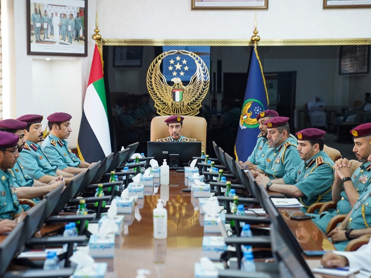 اللجنة العليا تناقش مؤشرات الأداء في القيادة