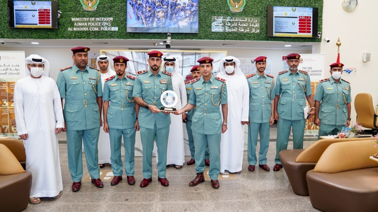 شرطة عجمان تعرض أفضل ممارساتها في مجال إسعاد المتعاملين لوفد شرطة الفجيرة