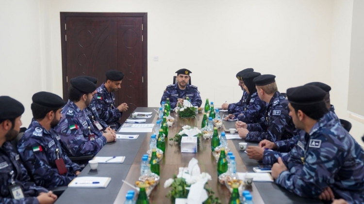 نائب قائد عام شرطة عجمان يشيد بتميز الأداء في إدارة حماية ووقاية المجتمع نائب قائد عام شرطة عجمان يشيد بتميز الأداء في إدارة حماية ووقاية المجتمع