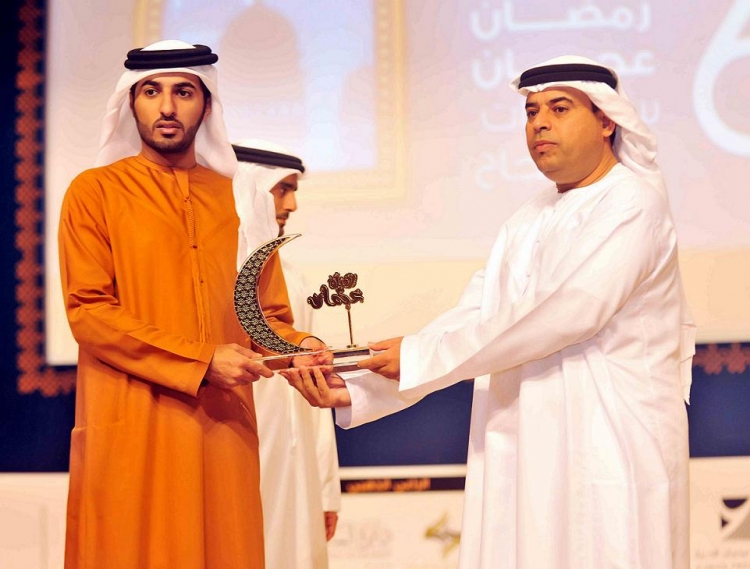 الشيخ راشد بن حميد النعيمي يكرم شرطة عجمان