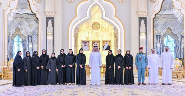 عمار بن حميد يكرم خريجي برنامجي &quot; مقيم التميز الوظيفي&quot; و &quot;مقيم الخدمات الحكومية&quot;