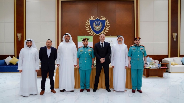 هيئة دعم الخدمات الأمنية بعجمان توقع اتفاقية مع شركة توزيع لتقديم خدمة توصيل لوحات المركبات