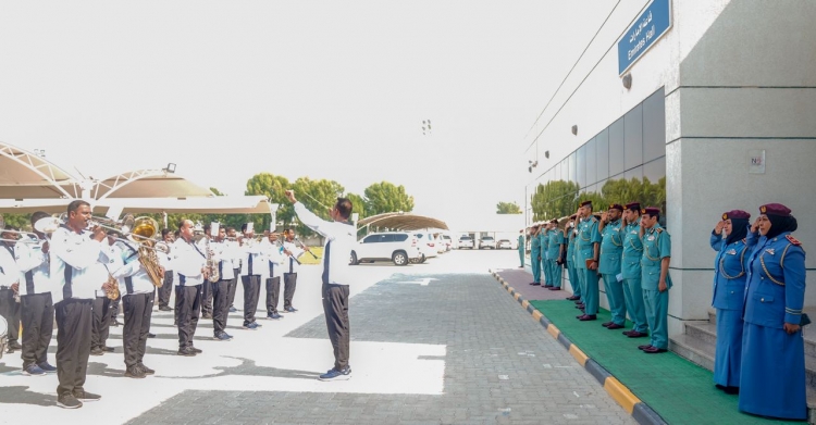 اللواء سلطان النعيمي يشيد بجهود إدارتي الموارد البشرية والشؤون المالية في تعزيز جودة الحياة في بيئة العمل والتحول الذكي في الإجراءات
