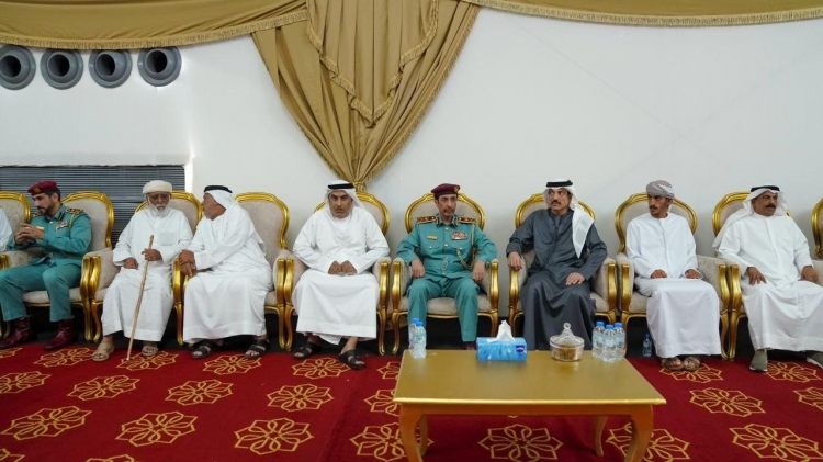 وفد شرطة عجمان يقدم واجب العزاء لذوي الشهيد خليفة البلوشي