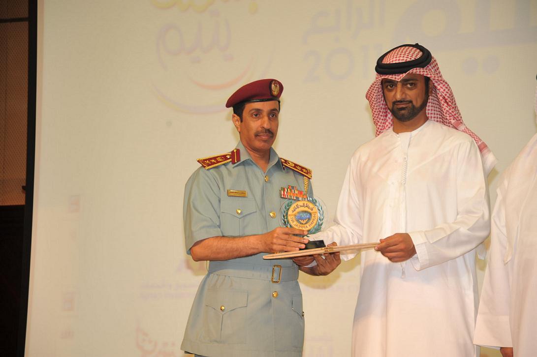 عمار النعيمي يشهد فعاليات مهرجان