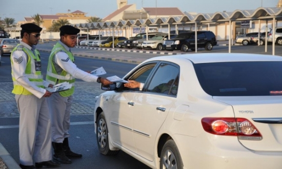 شرطة عجمان تواصل فعاليات الحملة المرورية الفصلية