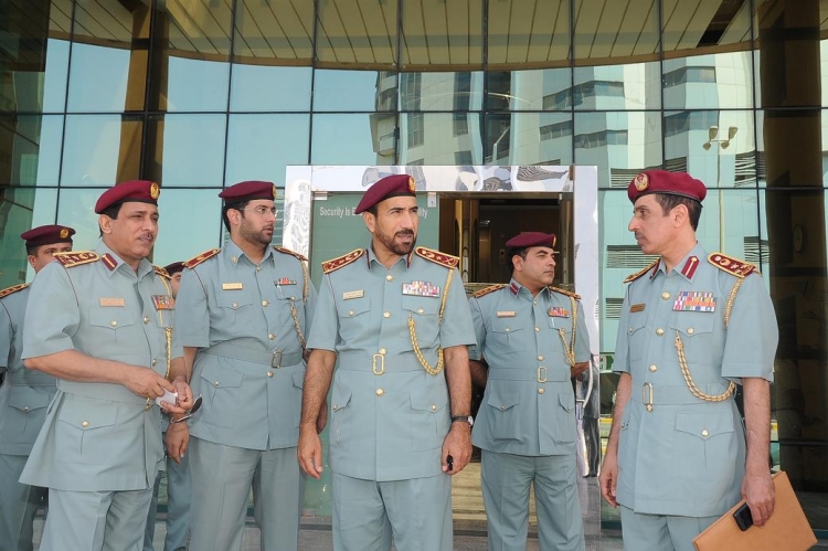 الشعفـار يتفقـد مركز شرطة المدينة الشامل بشرطة عجمان