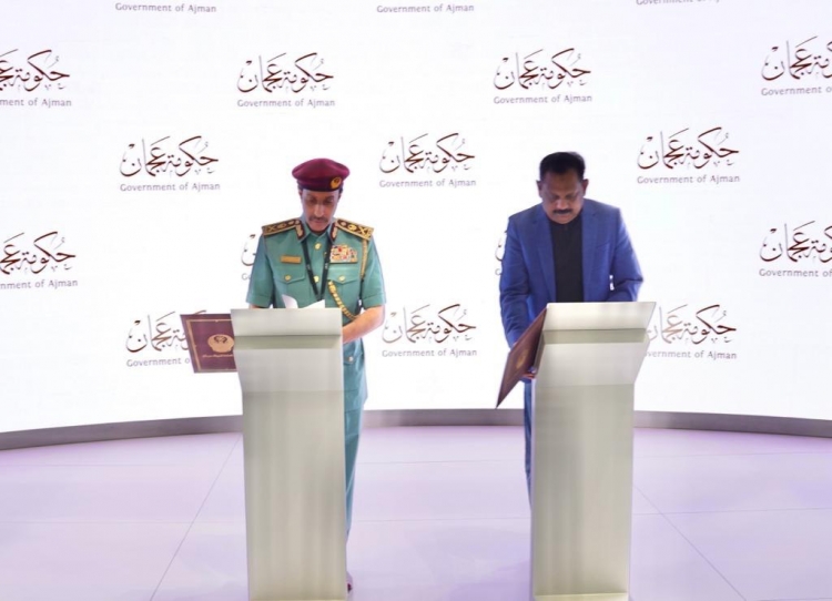 شرطة عجمان توقع عقد لتشغيل أول محطة للطاقة الشمسية بعجمان في مبنى نادي الشرطة للرياضة والرماية
