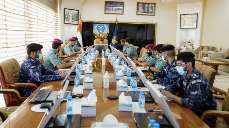 شرطة عجمان تناقش سبل تعزيز منظومة الجاهزية الأمنية مع وفد وزارة الداخلية