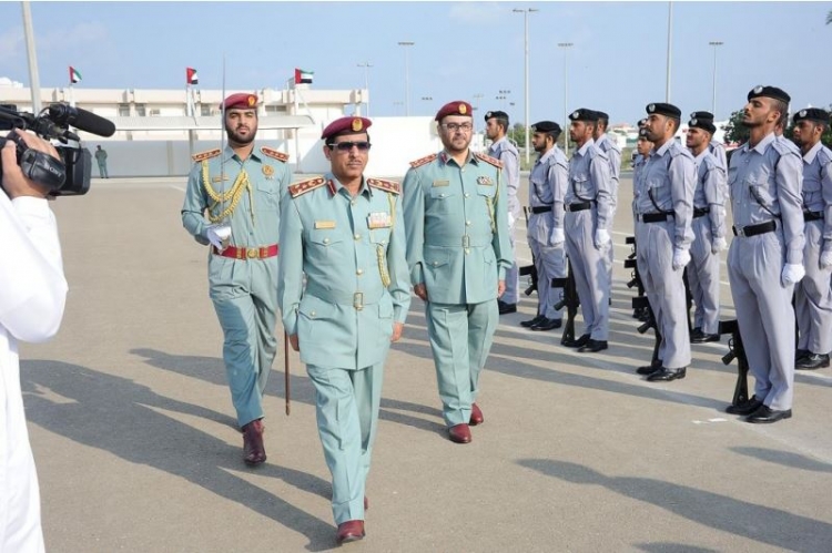 قائد عام شرطة عجمان يشهد تخريج دورة الإعداد الأساسي للمستجدين  الـ ( 64  )