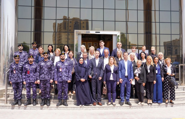 Ajman Police receives a government delegation from the Republic of Serbia to learn about its experience in developing government services