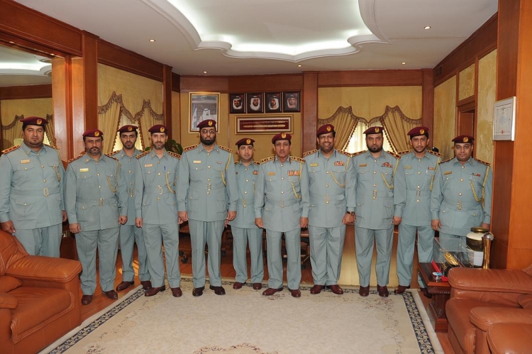 تقليد الرتب الجديدة للضباط المرفعين فـي شرطة عجمان