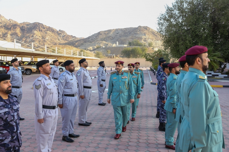 مدير عام الموارد والخدمات المساندة بشرطة عجمان يشيد بجودة الخدمات المقدمة في مركز شرطة مصفوت الشامل