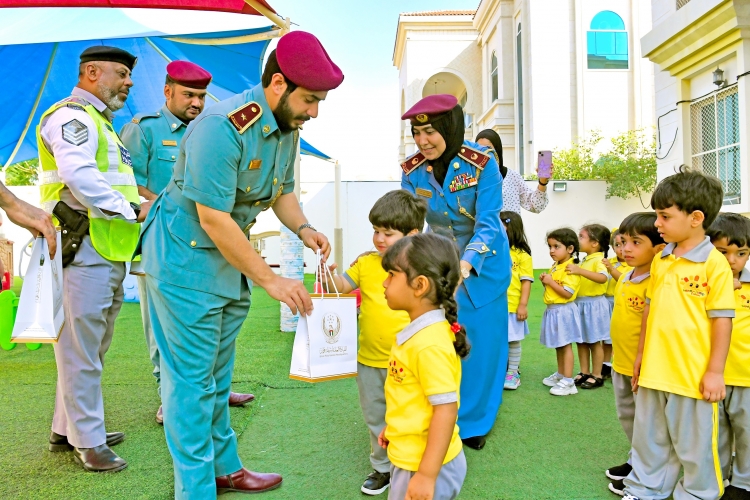 شرطة عجمان تنظم فعاليات مرورية للأطفال في اليوم العالمي للطفل