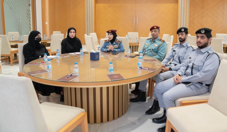 شرطة عجمان تستعرض أفضل ممارساتها لوفد هيئة دعم الخدمات الأمنية