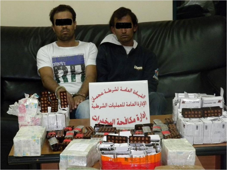 شرطة عجمان تضبط  5  كيلو حشيش و35,000 ألف حبة مخدرة