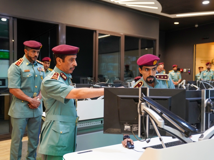 قائد عام شرطة عجمان يشيد بسرعة الاستجابة في إدارة العمليات