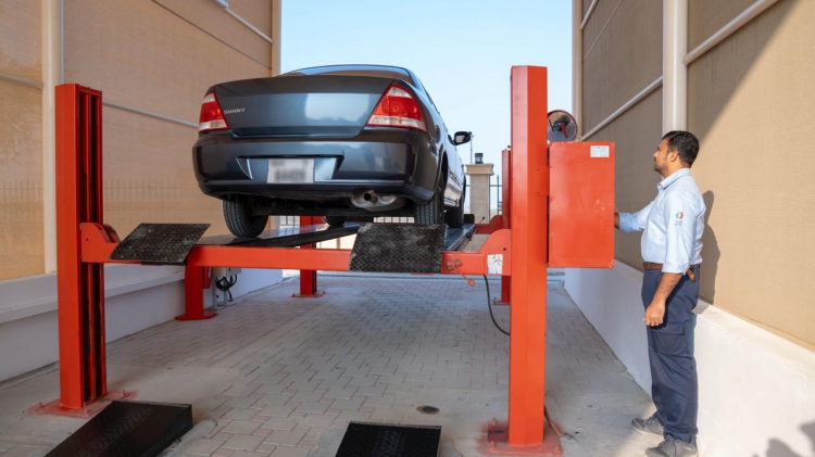 مركز شرطة المنامة الشامل بعجمان يعزز رضا المتعاملين بتقديم خدمات متميزة
