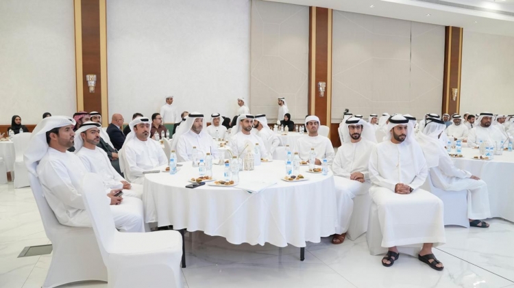 شرطة عجمان تكرم فرق التميز والموظفين الفائزين بجائزة عجمان للتميز