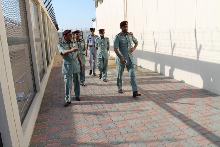 قائد عام شرطة عجمان يتفقد المبنى الجديد لنزيلات المؤسسة العقابية والإصلاحية بعجمان