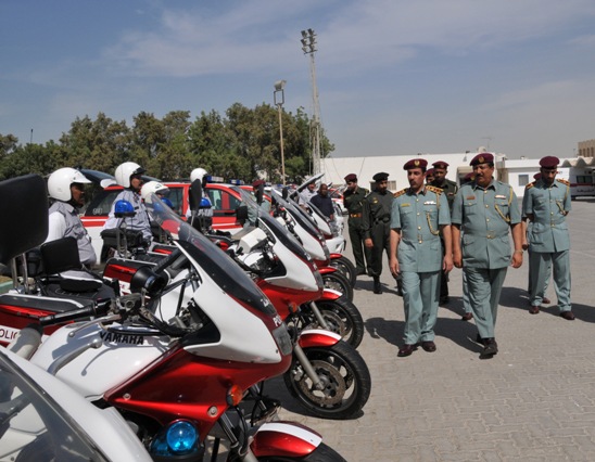 نائب مدير عـام شرطـة عجمـان يتفقـد قسـم العمليـات