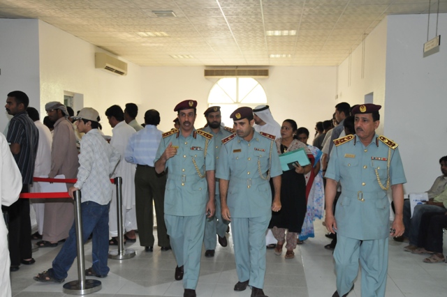 مدير عام شرطة عجمان يتفقـد إدارة البحث الجنائــي