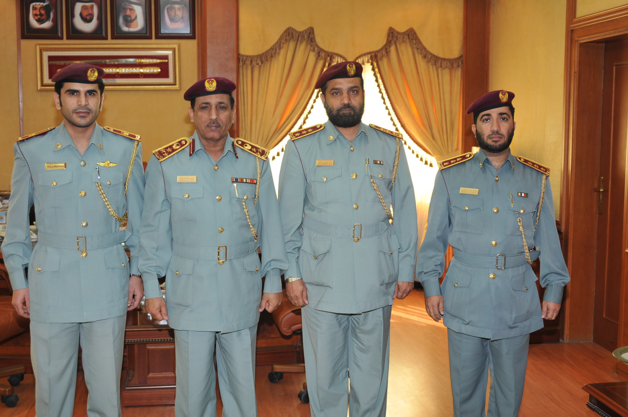 تقليـد الرتـب الجديـدة للضبـاط المـرفعيـن