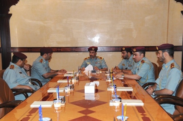 نائب مدير عام شرطة عجمان يستقبل وفد لجنة تطبيق نظام الإجتماعات بوزارة الداخلية