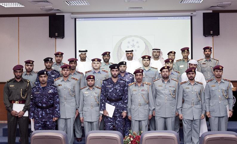 تخريـج 23 ضابطـاً في دورة إدارة الإجتماعــات بشرطة عجمان